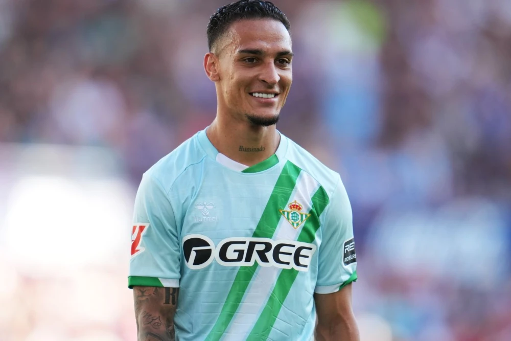 Футбольный матч Лиги Европы «Панатинаикос» – «Бетис» на стадионе «Апостолос Николаидис» в Афинах, 12 марта 2026 года