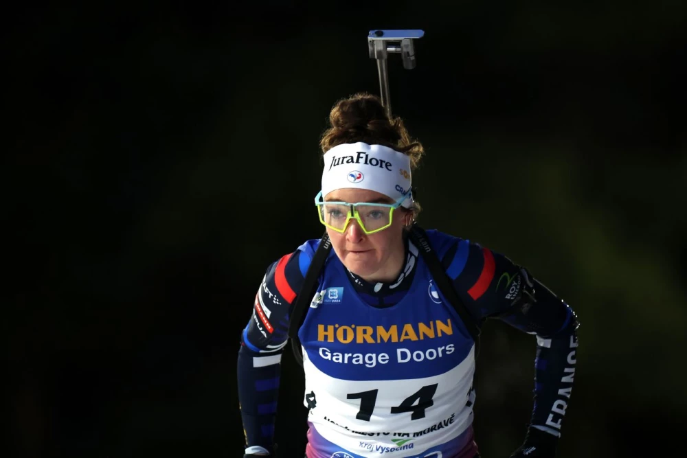 Лу Жанмонно на спринте в биатлоне