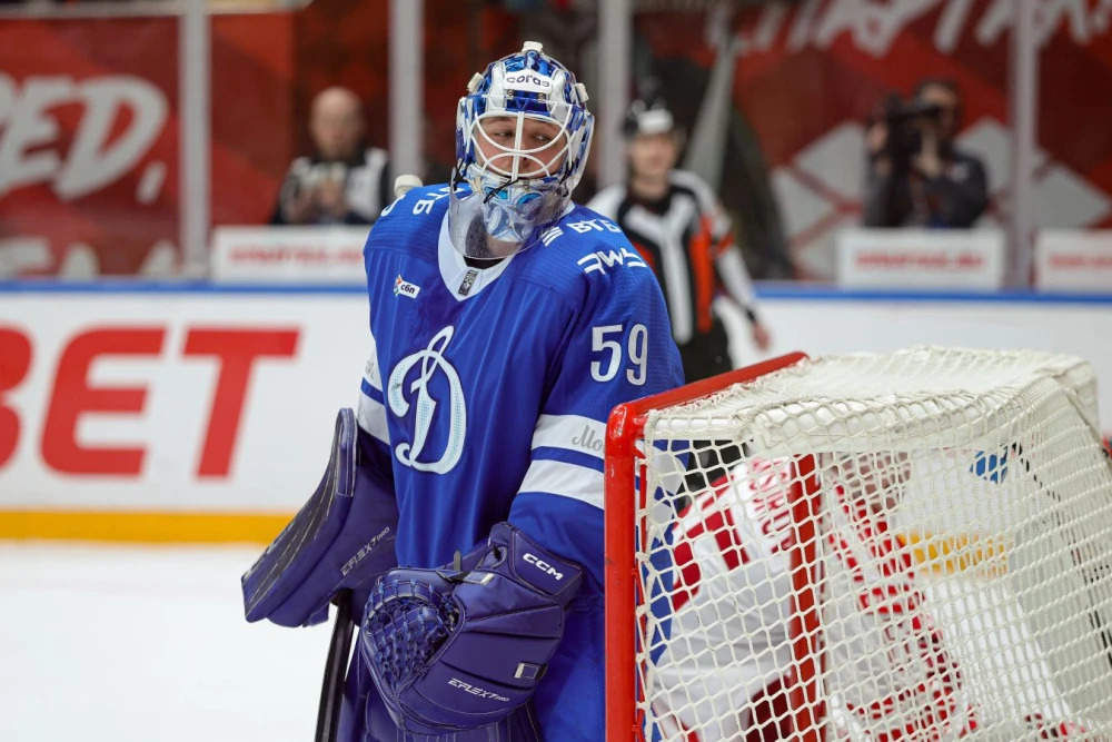 Владислав Подъяпольский, голкипер московского «Динамо», после драматического вылета команды из плей-офф КХЛ